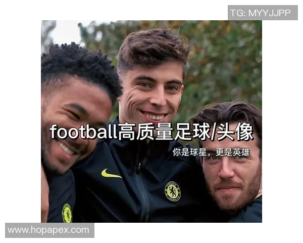 足球明星头像与7号球衣的完美结合展现运动魅力与个性风采