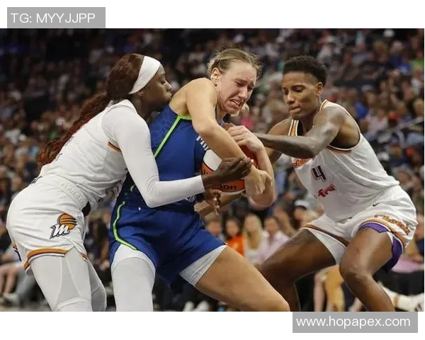 wNBA神秘人对阵火花的精彩对决揭示了联盟新星的崛起与战术博弈