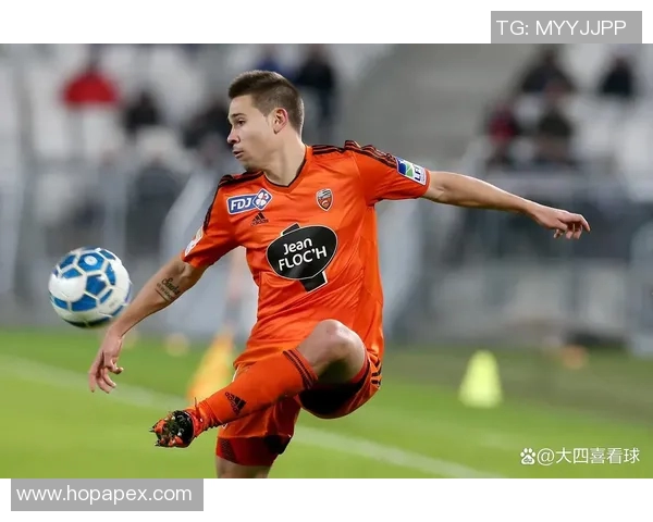 克菜蒙迎战洛里昂争夺法甲联赛关键三分的精彩对决