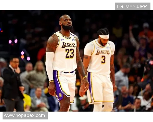 湖人对决老鹰精彩回顾0108比赛中双方球员表现亮眼引发热议